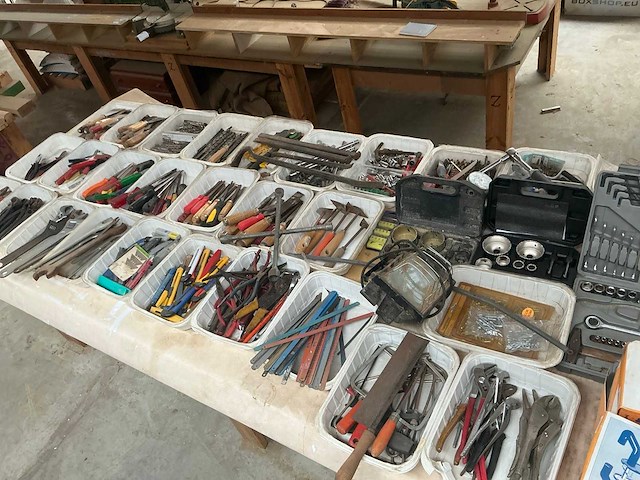 Partij handgereedschap - afbeelding 1 van  18