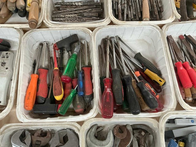 Partij handgereedschap - afbeelding 11 van  18