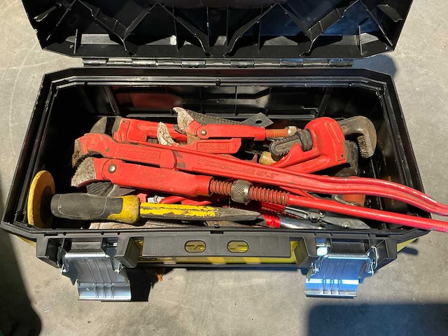 Partij handgereedschap - afbeelding 1 van  2