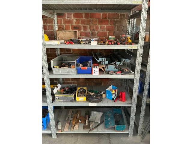 Partij handgereedschappen en divers - afbeelding 1 van  14