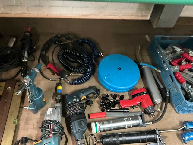 Partij handgereedschappen en machines - afbeelding 11 van  15