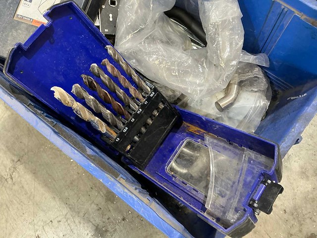 Partij handgereedschappen - afbeelding 7 van  11