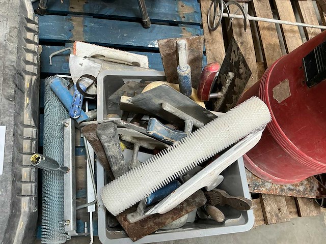 Partij handgereedschappen - afbeelding 2 van  9