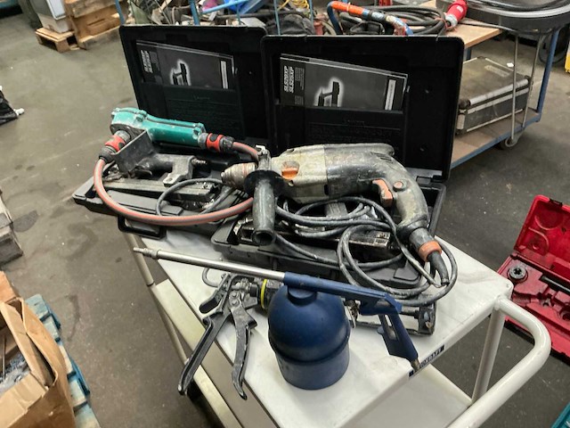 Partij handgereedschappen - afbeelding 1 van  9