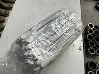 Partij handschoenen en veiligheidshelmen - afbeelding 8 van  10
