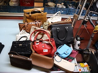 Partij handtassen (plm x17) - afbeelding 1 van  6