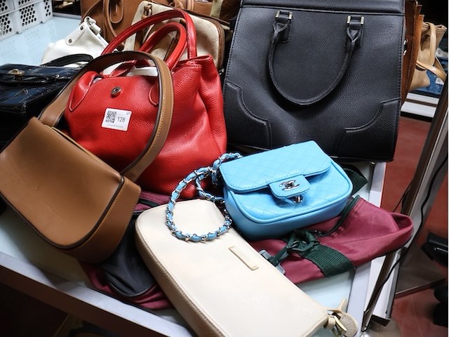 Partij handtassen (plm x17) - afbeelding 5 van  6