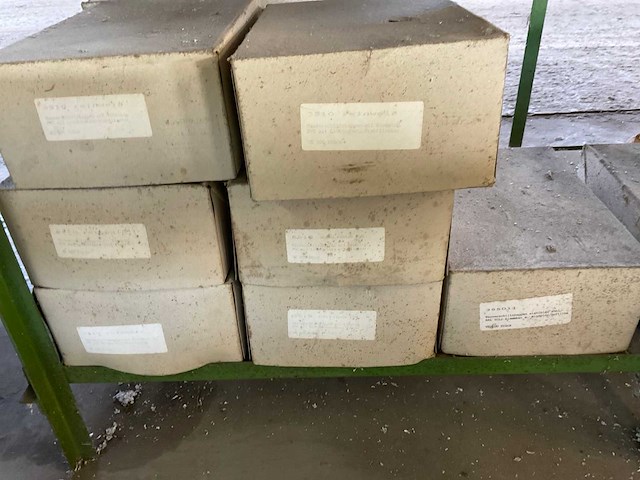 Partij hang- en sluitwerk - afbeelding 3 van  9