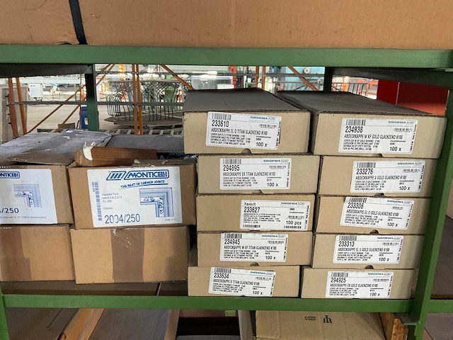 Partij hang- en sluitwerk - afbeelding 5 van  9