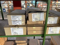 Partij hang- en sluitwerk - afbeelding 6 van  9