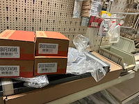 Partij hang- en sluitwerk - afbeelding 9 van  15
