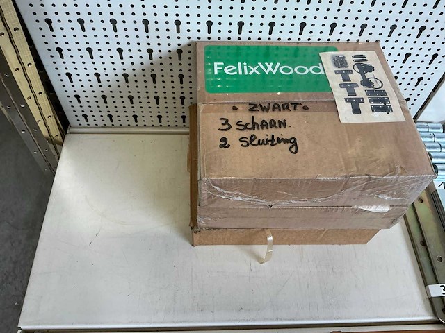 Partij hang- en sluitwerk - afbeelding 11 van  12