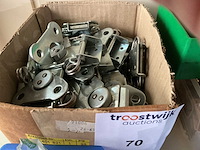 Partij hang en sluitwerk - afbeelding 1 van  3