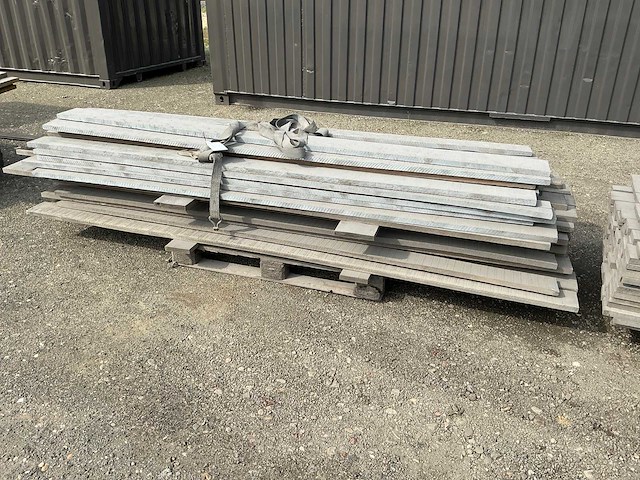 Partij hardhouten planken - afbeelding 2 van  7