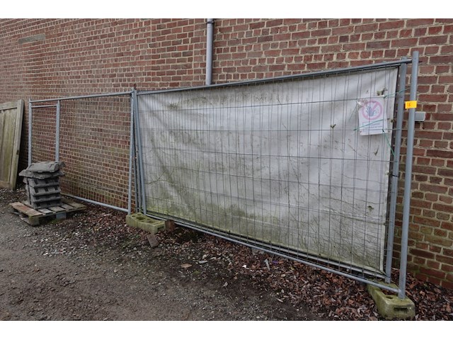 Partij heras hekken - afbeelding 1 van  3