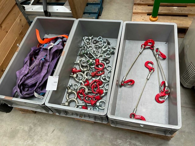 Partij hijsmateriaal - afbeelding 1 van  4
