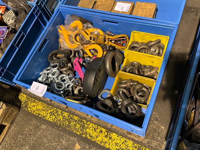 Partij hijsmaterialen - afbeelding 1 van  5