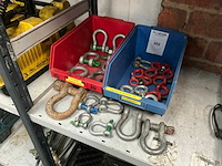 Partij hijsogen en d sluitingen - afbeelding 1 van  4