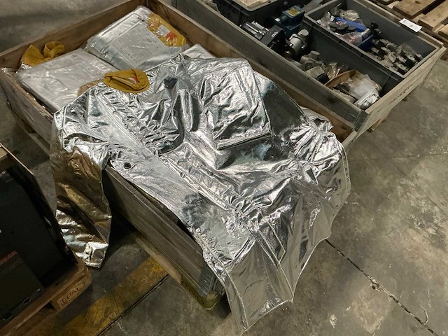 Partij hittebestendige beschermingsmiddelen - afbeelding 6 van  6