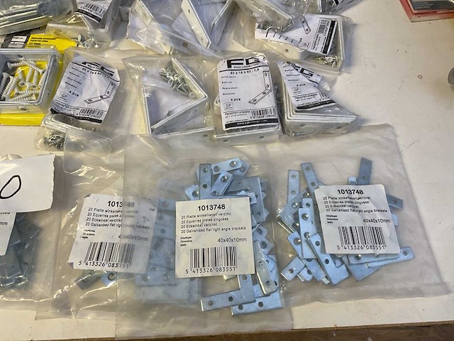 Partij hoekverbinders - afbeelding 2 van  9