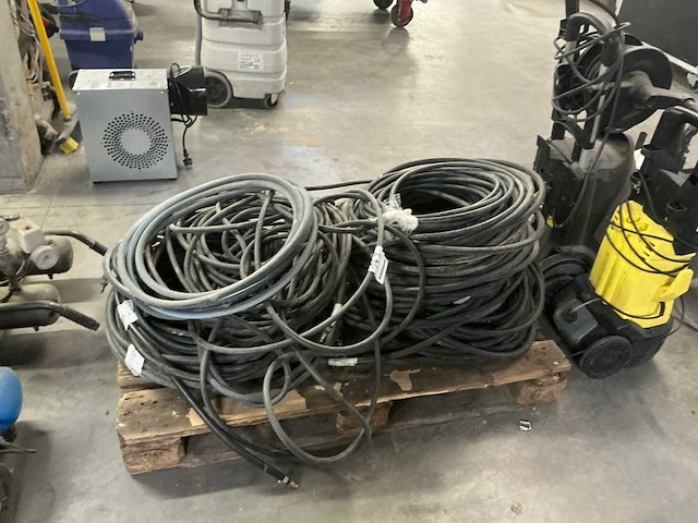 Partij hogedrukreinigerslangen - afbeelding 1 van  3