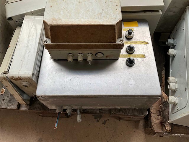 Partij hoofdschakelkasten - afbeelding 8 van  13