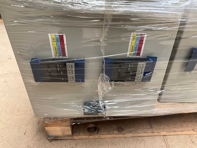 Partij hoofdschakelkasten - afbeelding 2 van  21