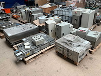 Partij hoofdschakelkasten - afbeelding 1 van  21