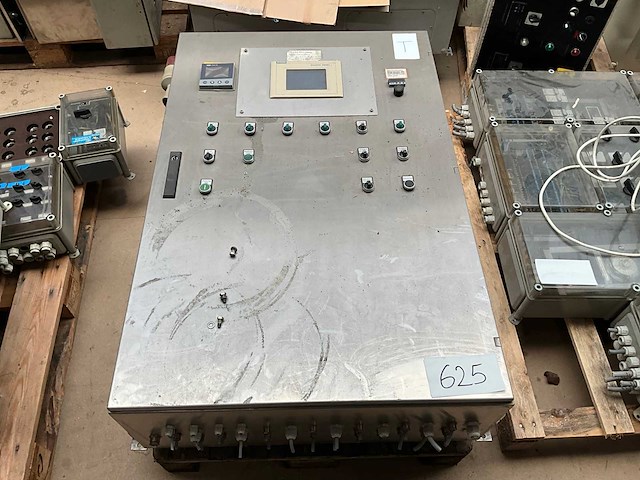 Partij hoofdschakelkasten - afbeelding 16 van  21