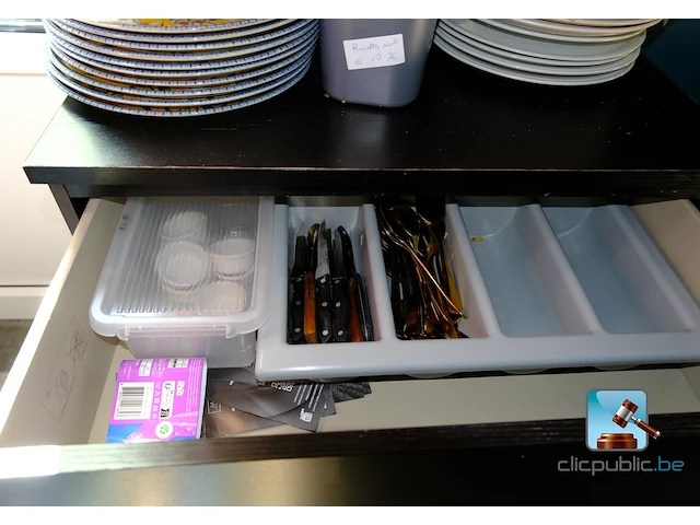 Partij horeca meubilair en uitrusting - afbeelding 10 van  10