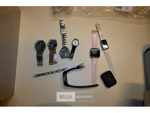 Partij horloges + divers - afbeelding 1 van  12