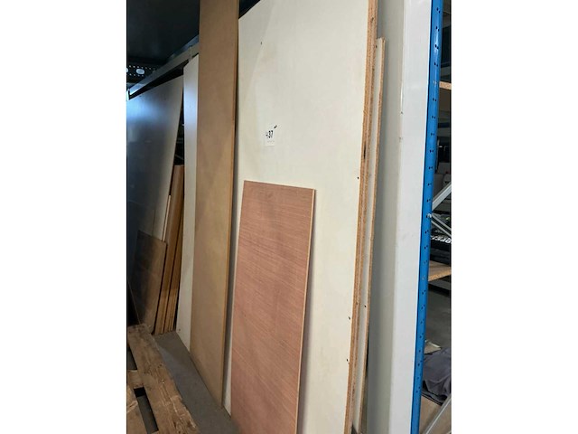 Partij hout- en plaatmateriaal - afbeelding 2 van  3