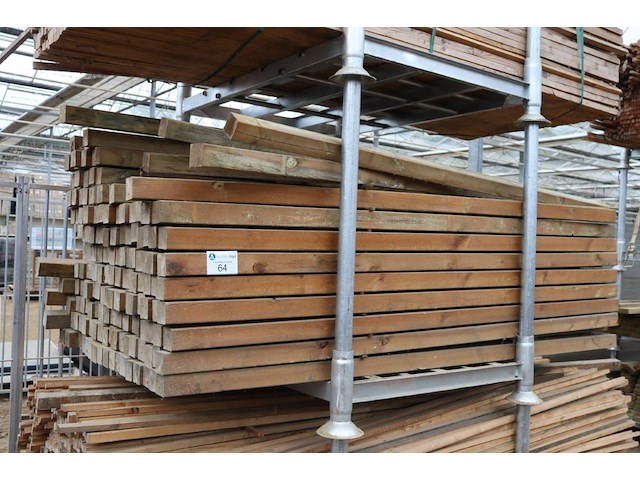 Partij hout 2.40m - afbeelding 1 van  1