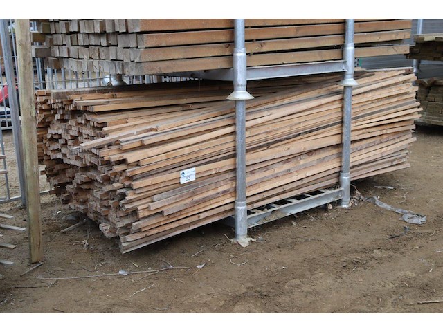 Partij hout 2.70m - afbeelding 1 van  1