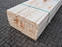 Partij hout 3900x50x70mm 165 stuks nieuw - afbeelding 1 van  1