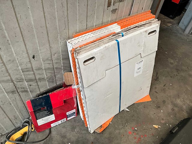 Partij hout en metaal zaagbladen - afbeelding 1 van  3