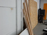 Partij hout en wastafel - afbeelding 5 van  6