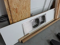 Partij hout en wastafel - afbeelding 6 van  6