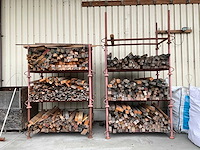 Partij hout in 7 stapelbokken - afbeelding 1 van  11