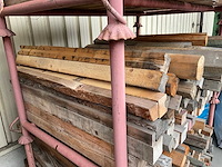 Partij hout in 7 stapelbokken - afbeelding 6 van  11