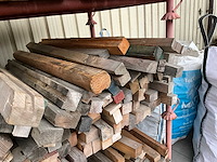 Partij hout in 7 stapelbokken - afbeelding 7 van  11