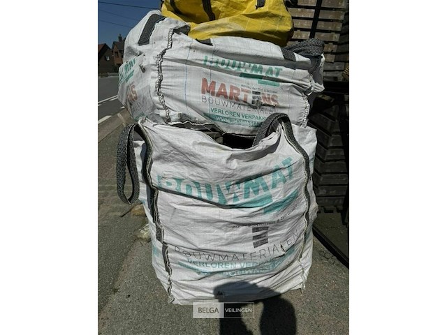 Partij hout in big bags - afbeelding 1 van  5