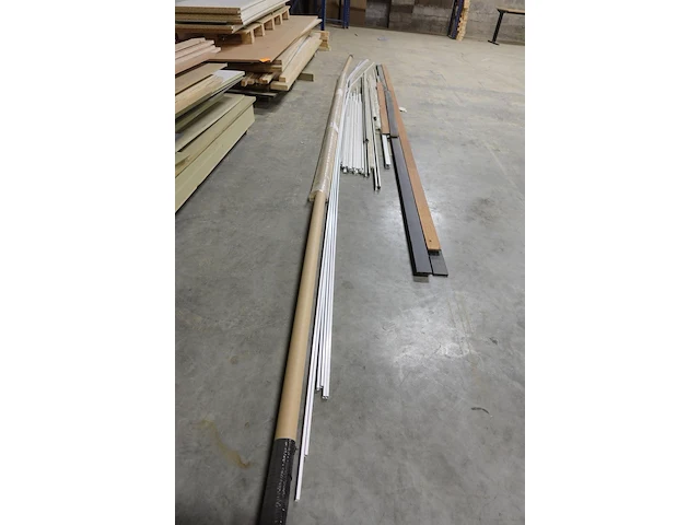 Partij hout, mdf& aluminium - afbeelding 5 van  9