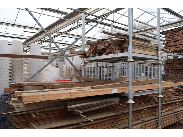 Partij hout - afbeelding 1 van  1