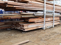 Partij hout - afbeelding 1 van  1