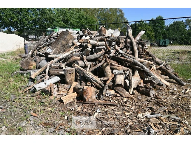 Partij hout - afbeelding 1 van  5
