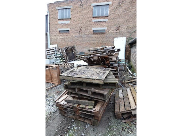 Partij hout - afbeelding 2 van  3