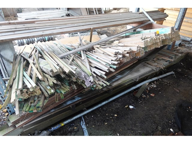 Partij hout - afbeelding 3 van  9