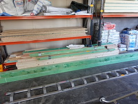 Partij hout - afbeelding 1 van  8