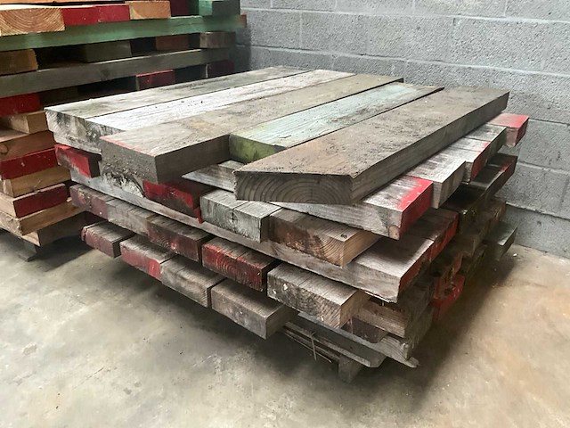 Partij houten balken (115x) - afbeelding 10 van  10